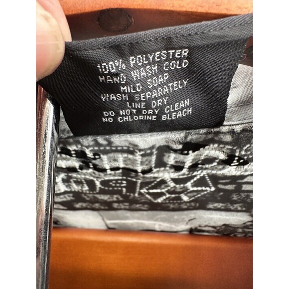 Vintage Southpole Men's XXL Button Shirt Short Sleeve button up polyester - Picture 7 of 8